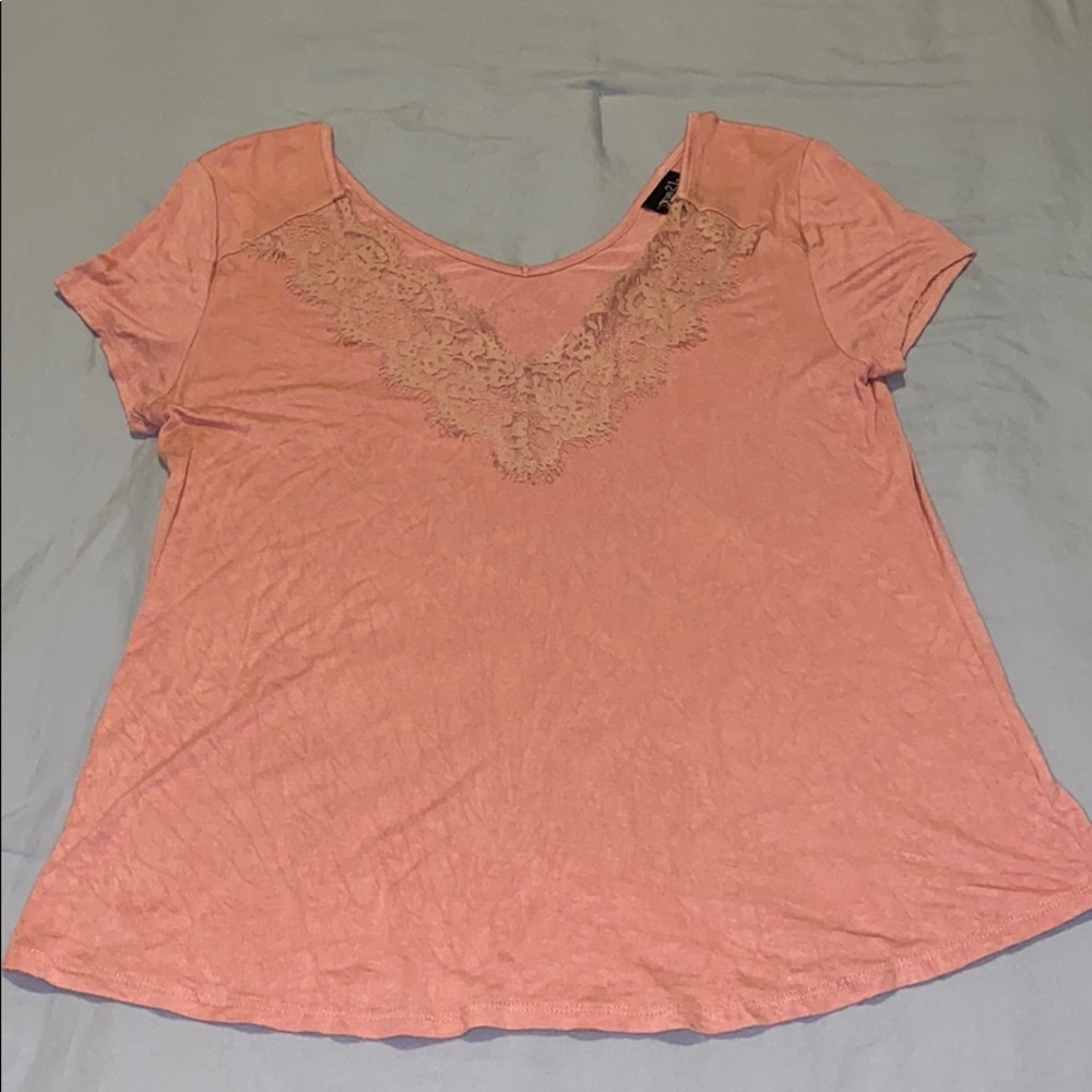 Light pink T-shirt
